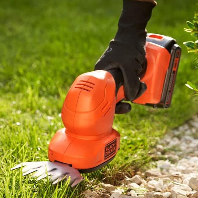 شمشاد زن و چمن زن بلک اند دکر شارژی 18 ولت Powerconnect Bcss18D1-Gb